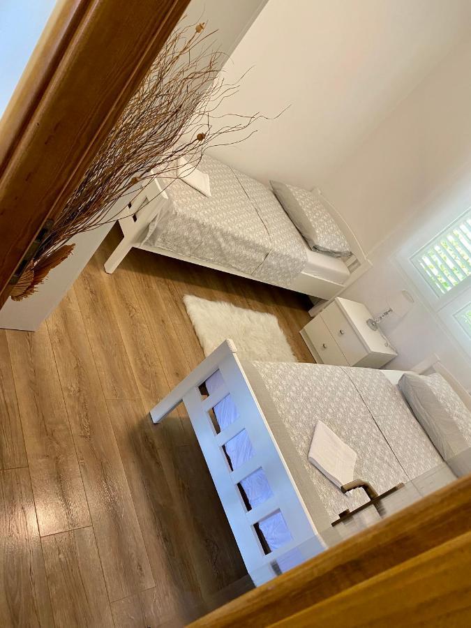 Apartments Sandra, Duboka 22, Duboka, Klek Экстерьер фото